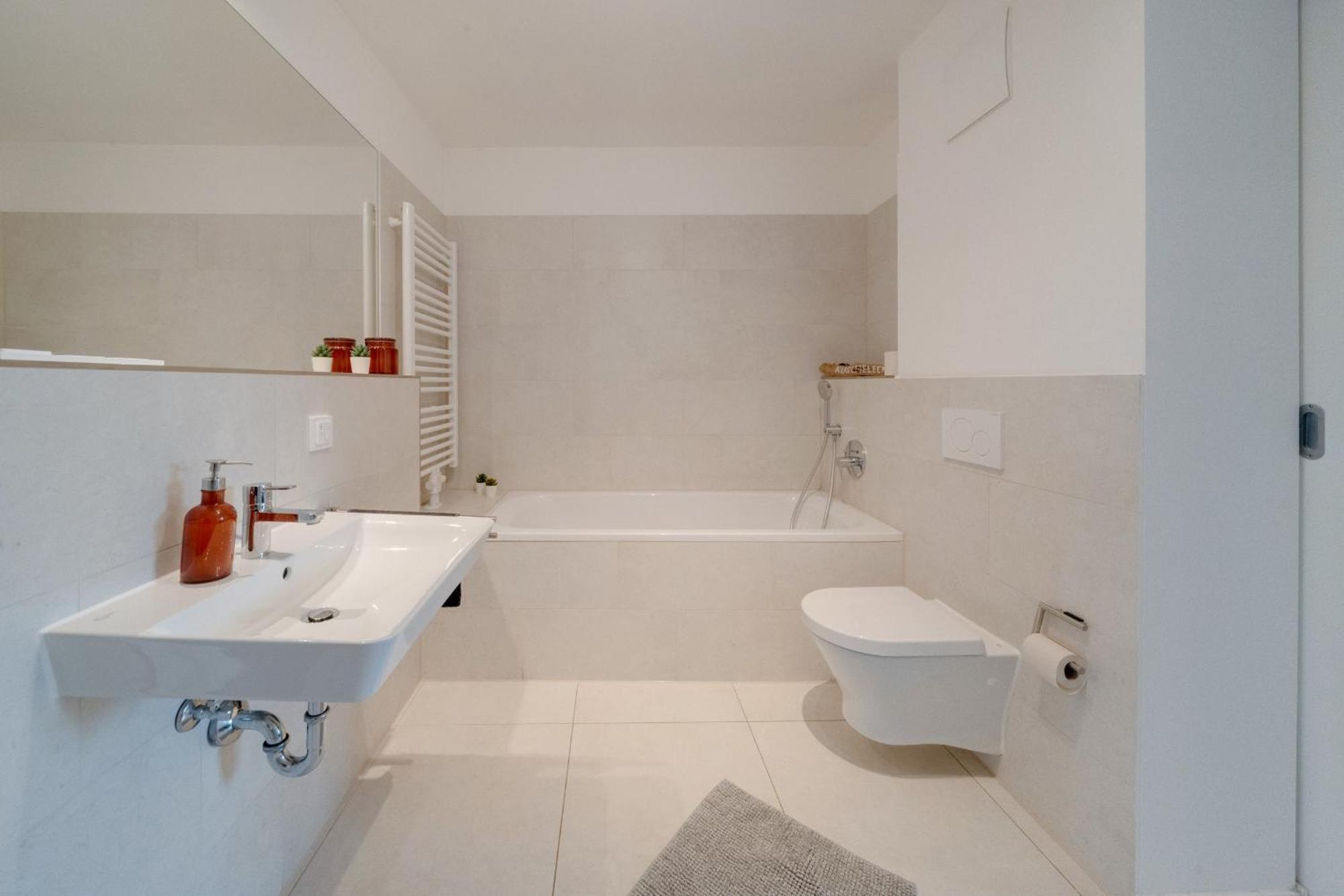 Neu-Luxus Apartment-Zentral In Altstadt-65-80Qm Augsburg Exterior foto